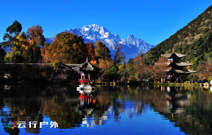 云南丽江旅游景点比较出名的有哪些啊 云南丽江旅游景点比较出名的有哪些啊